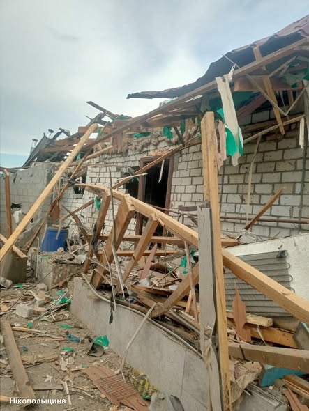 Вночі фашисти атакували Апостолове, Межівську громаду та Нікопольщину, поранили 35-річного чоловіка