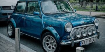 Mini Classic 2000 року ультра лімітованої версії помітили у Києві (ФОТО)