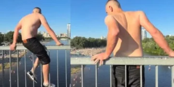 Киян попереджено про небезпеку під Венеційським мостом у Гідропарку
