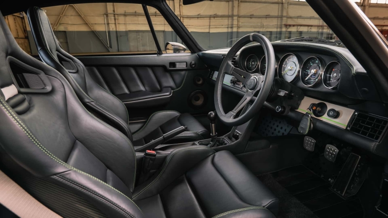 Рестомод Porsche 911 (964) Theon Design: вуглепластик та 6000 годин ручної роботи