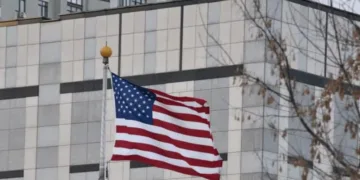 «Жодних змін немає», — посольство США в Україні заперечило інформацію про виїзд з Києва