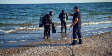 Трагедія на Одещині: рятувальники шукають дівчинку, яку віднесло у відкрите море