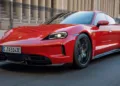 Porsche Taycan 2027: тепер з імітацією «механіки» та запасом ходу 700 км