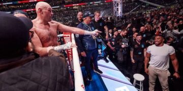 Інсайдер назвав арену для потенційного бою Ф’юрі та Джошуа