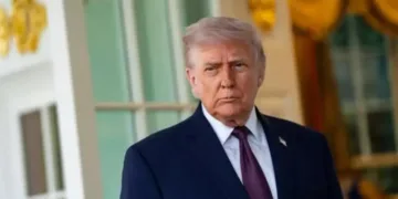 Вашингтон готується повернути санкції проти нафтового сектору РФ — Трамп