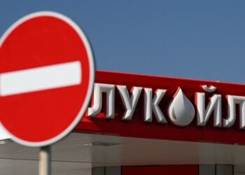 У Санкт-Петербурзі запровадили ліміт на продаж бензину