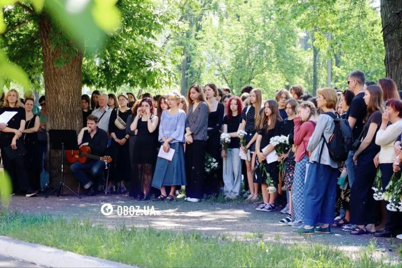 Київ попрощався з 12-річним Григорієм Глушичем, який загинув у резонансній ДТП