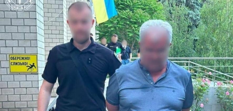 Мешканця Запоріжжя підозрюють у зґвалтуванні неповнолітньої: підозрюваний намагався втекти за кордон
