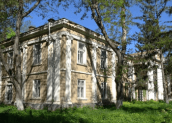Палац із рідкісним парком: туристична родзинка Тернопільщини, про яку знають не всі (ФОТО)