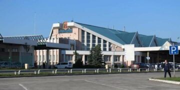 Години очікування: на кордоні з Польщею різко зросли черги