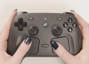 Чудова ідея! Програмістка навчила Steam Controller самостійно підповзати до зарядки