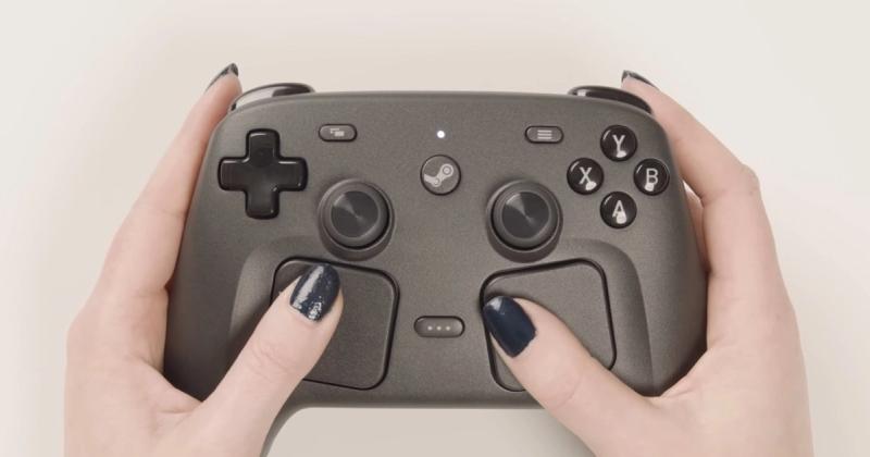 Чудова ідея! Програмістка навчила Steam Controller самостійно підповзати до зарядки