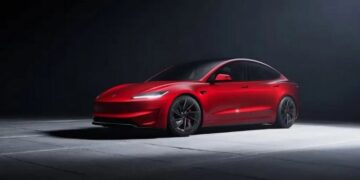 Tesla може випустити довгоочікувану Model 3 Plaid: що відомо зараз