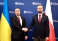 “Багато вклали, щоб подолати демонів минулого”: Туск попередив Київ через скандал з УПА