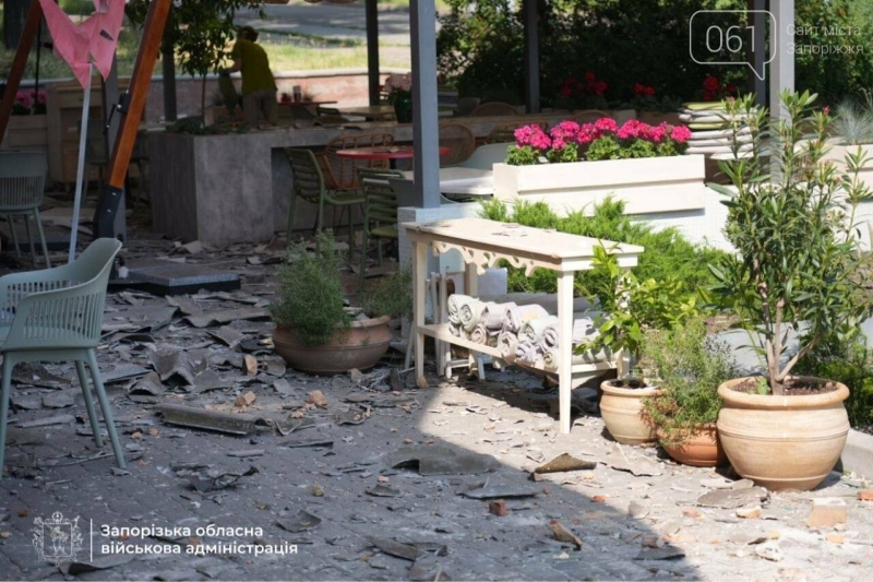 Внаслідок атаки дронів у Запоріжжі пошкоджено щонайменше вісім будинків