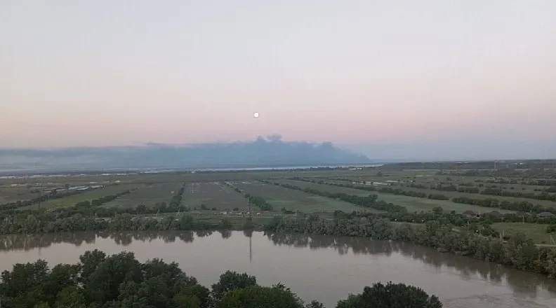 Дрони атакували Ільський НПЗ на Кубані: вирує пожежа