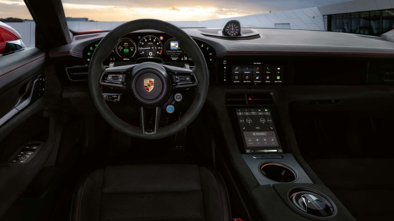 Porsche Taycan 2027: тепер з імітацією «механіки» та запасом ходу 700 км
