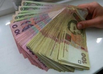 “Тариф стане 7 гривень за кіловат-годину”: для частини  українців змінять правила оплати за світло