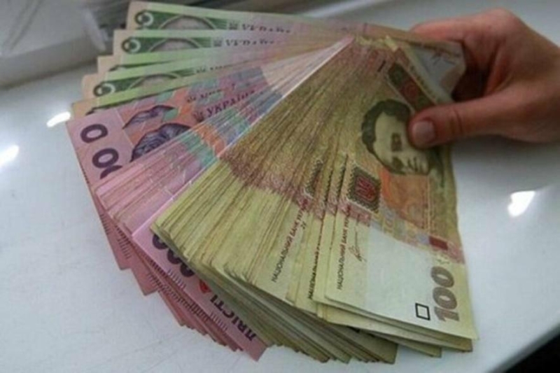 "Тариф стане 7 гривень за кіловат-годину": для частини українців змінять правила оплати за світло