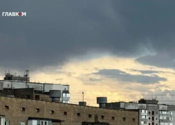Грози, град та шквали: у Києві та області оголошено попередження на 12 червня