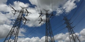 Кабмін запускає довгострокові контракти на ринку електроенергії