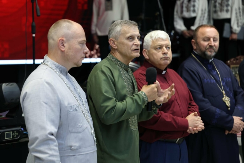 Кращих медиків Хмельниччини відзначили престижною нагородою "Орден Святого Пантелеймона"