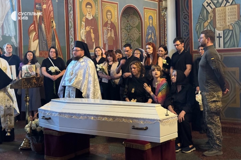 Київ попрощався з 12-річним Григорієм Глушичем, який загинув у резонансній ДТП