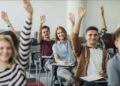 В Україні змінюють старшу школу: учні з 2027 року зможуть обирати професійний напрям навчання