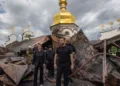 Зеленський розповів, чим росіяни вдарили по Лаврі (фото, відео)