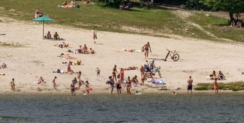 Лікарі попередили: популярна помилка після сонячних опіків лише погіршує стан шкіри