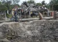 Руїни та гігантська вирва: наслідки прильоту по приватному сектору на Осокорках (фото)