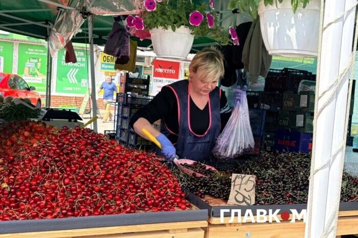 Скільки коштує черешня у Києві: &laquo;Главком&raquo; порівняв ціни на столичних ринках