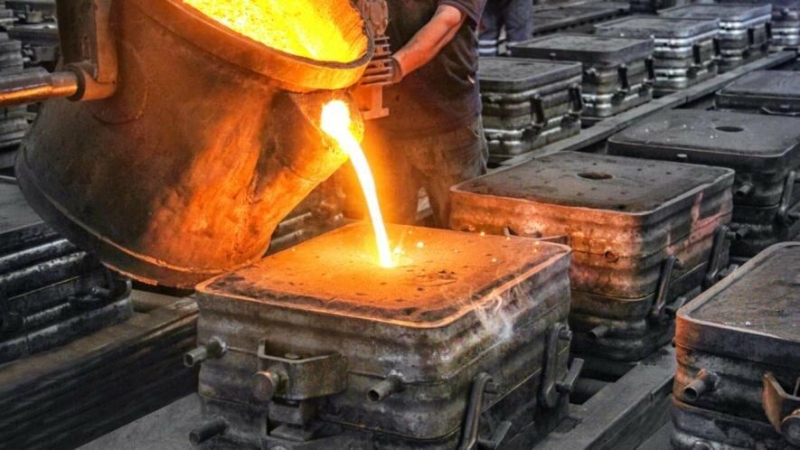Працівникам Луганського ливарно-механічного заводу не виплачують зарплату з грудня