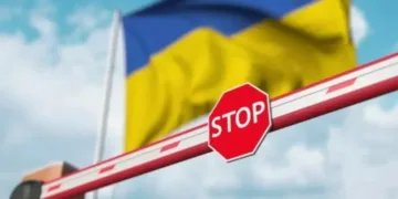 “Без цього документа за кордон більше не випустять”: для українців зробили важливе оголошення