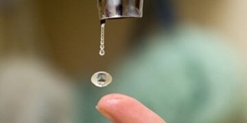 У Луганську, Довжанську та Ровеньках припинили подачу води: термінів відновлення немає