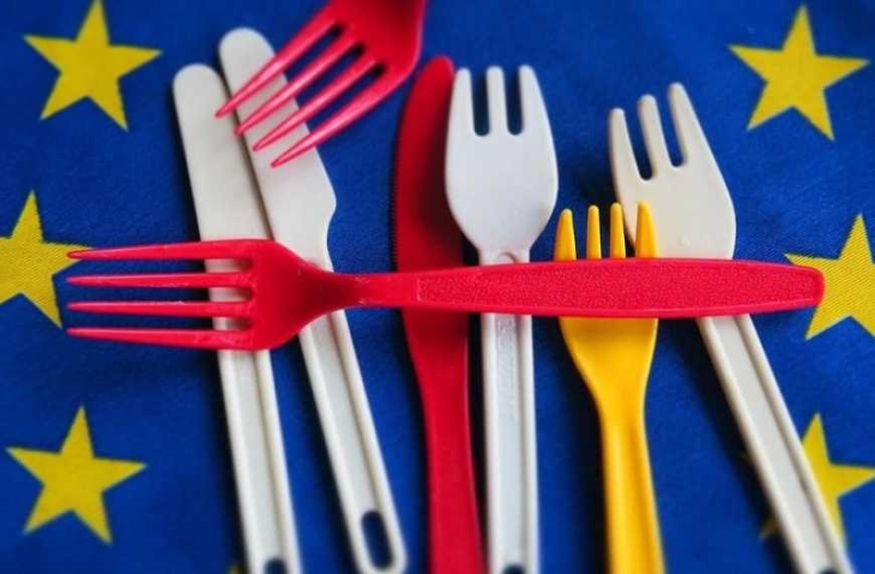 І в Україні зібралися заборонити одноразовий пластик