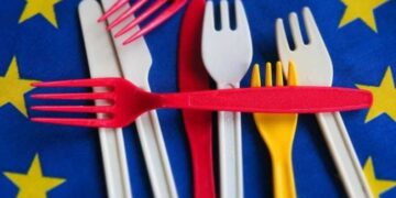 І в Україні зібралися заборонити одноразовий пластик
