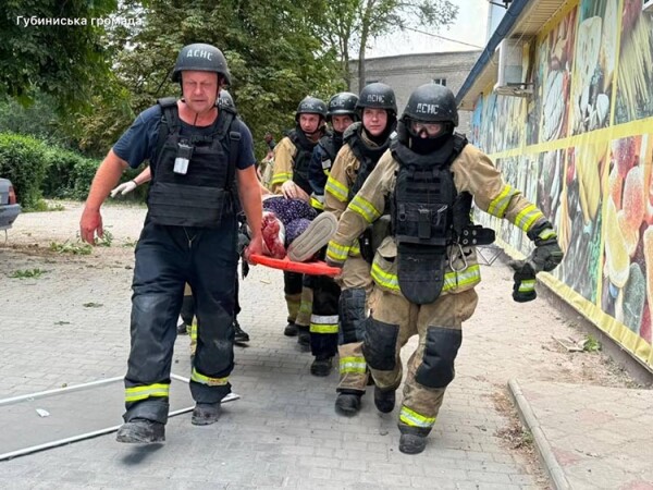 Від ворожих ударів постраждали п’ять районів Дніпропетровщини, дев’ятеро людей поранені
