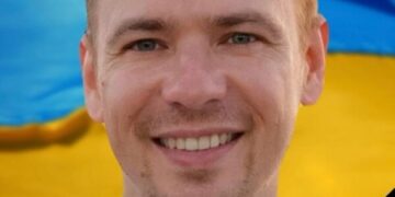 Загинув майже два роки тому: Кам’янське прощається з бійцем Євгеном Іванським