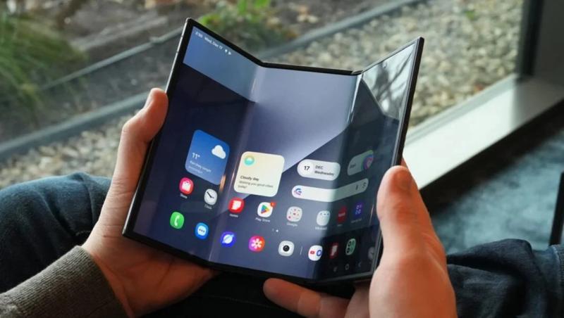 Galaxy TriFold повернеться у 2027 році: Samsung готує нову модель свого передового гаджета