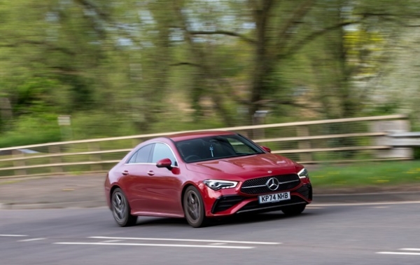У США можуть заборонити продаж Mercedes У США можуть заборонити продаж Mercedes