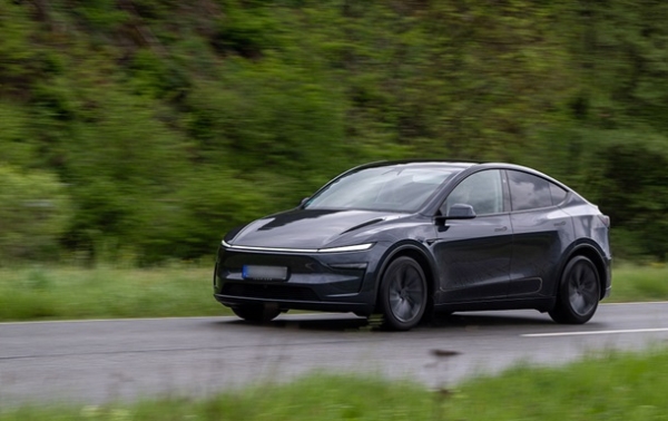 Tesla Model Y очолила рейтинг продажів в Європі Tesla Model Y очолила рейтинг продажів в Європі