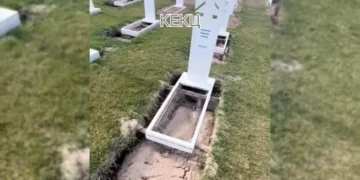 Дощі розмили Національне військове кладовище. Який вигляд мають поховання (відео)