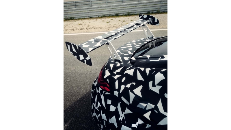 V8 повертається: Mercedes-AMG готує ультра-лімітоване купе CLE Mythos