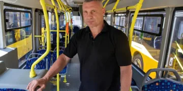 Куди зникли «Богдани»? Який транспорт купує Київ під час війни і хто на цьому заробляє