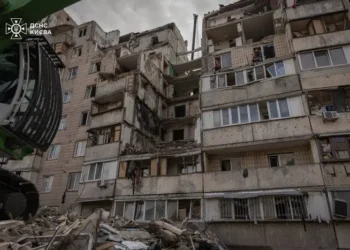 Скільки родин у Києві залишилися без житла через російські атаки: дані КМДА