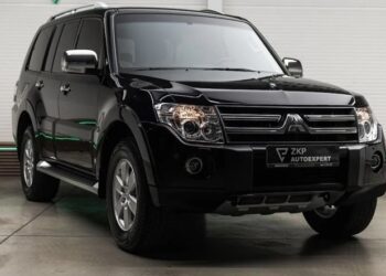 Найменший пробіг в Україні: Mitsubishi Pajero 2007 року у музейному стані продають на Закарпатті (ФОТО)