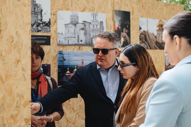 Буча, Лавра та Лук’янівка: як блогерка Лора Лумер за один візит змінила думку про Україну