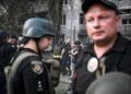 Евакуаційний екіпаж поліції допоміг чоловіку виїхати з Кушугуму