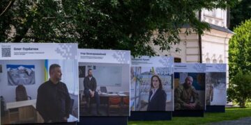 Представниця Хмельничиини у фотопроєкті “Ветерани та ветеранки на публічній службі”